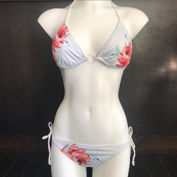 Guess white floral print triangle top tie side bikini - Picture 2 of 8